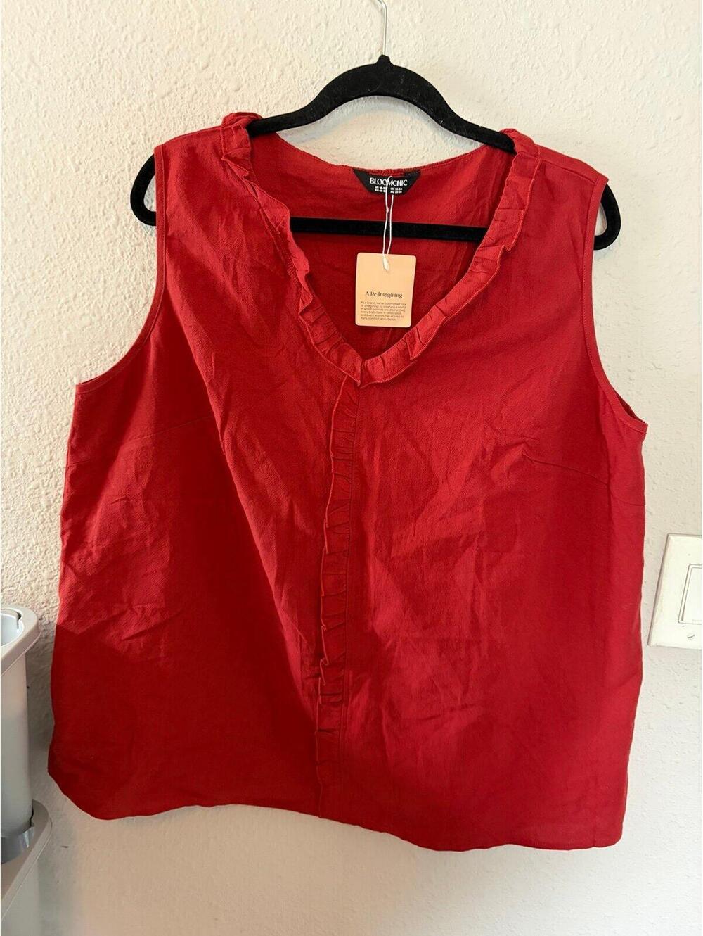 NWT Bloomchic red tank blouse size 18-20